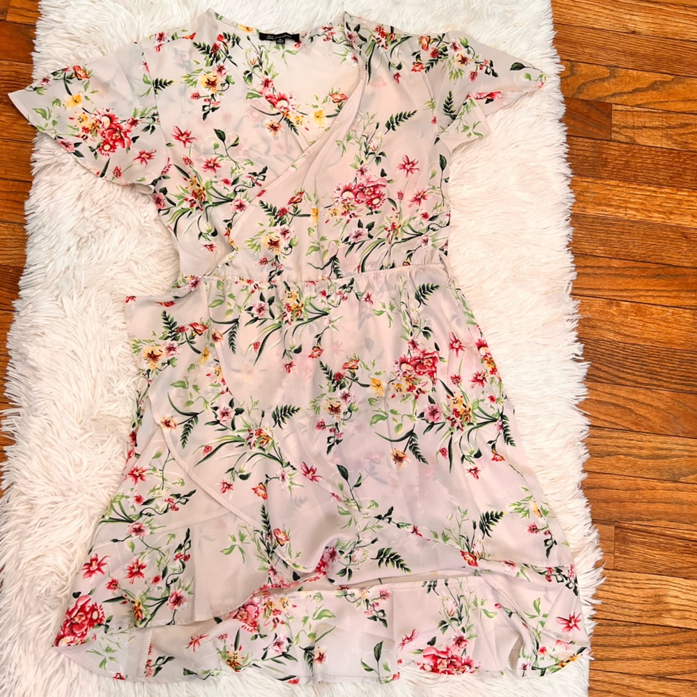 Shinestar‎ floral minidress Size M 
Beach, coquette, cottagecore,